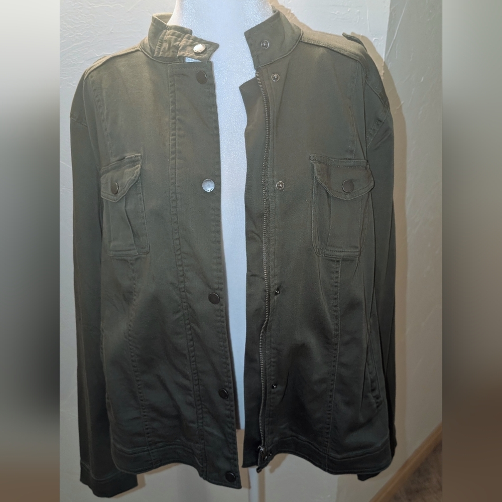 (NWOT) Torrid Military-Style Olive Green Jacket